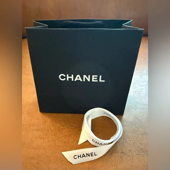 Chanel Crystal CC Flower Charm Pendant w/16” Gold Plated Necklace & Packaging - Picture 13 of 14